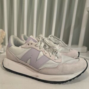 New balance sneakers “237” Lilac